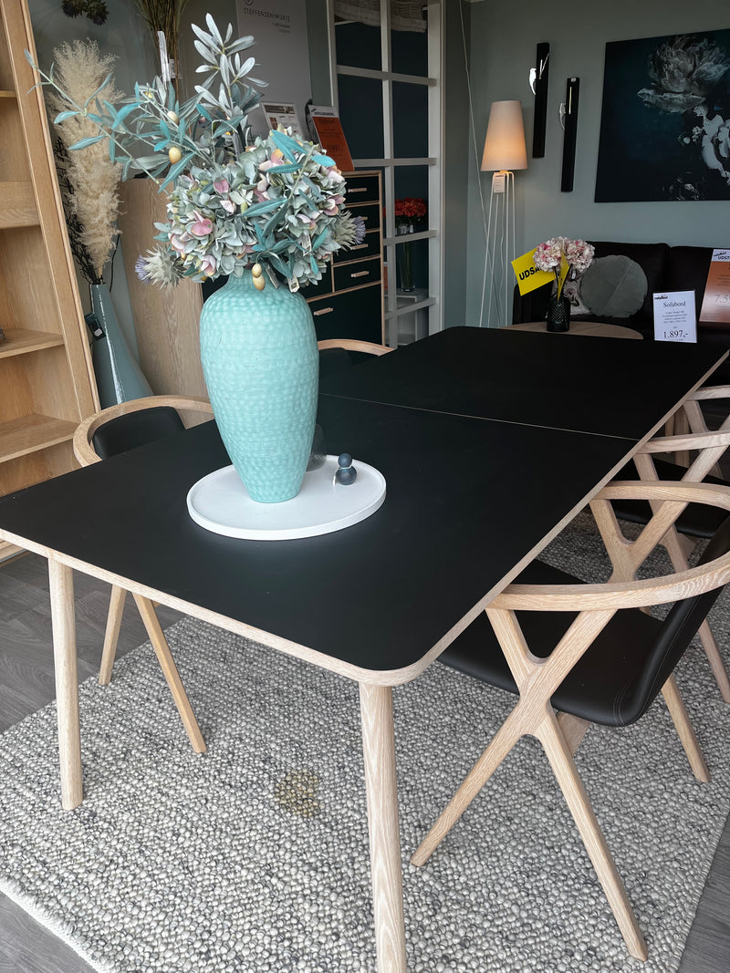 Casø 700 spisebord