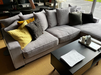 Lexuz 100 sofa med chaiselong